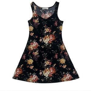 Black Floral Wallflower Dress Women’s Small